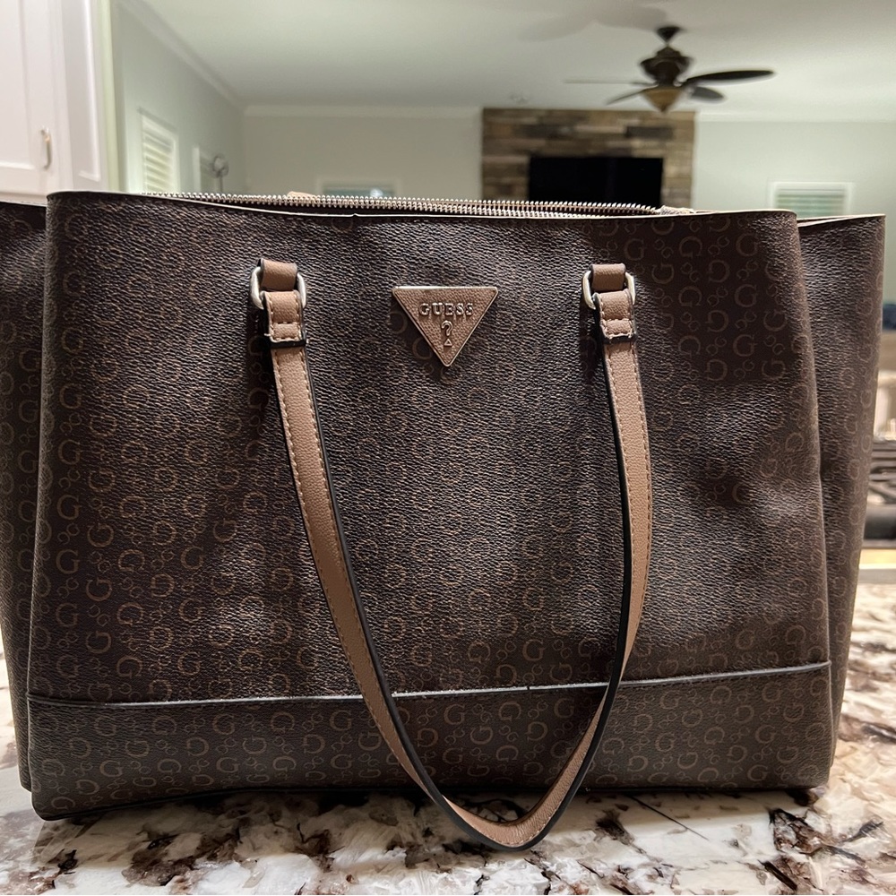 Guess tote bag
